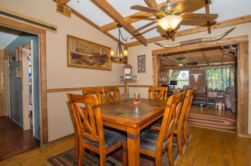 3832 Chicopee St, Fort Pierce FL 34953-5373 exterior