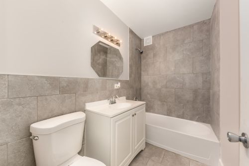 123 4 Ave, Joliet IL 60433-1865 exterior