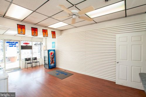 7316 Frankford Ave, Philadelphia PA 19135-3405 exterior