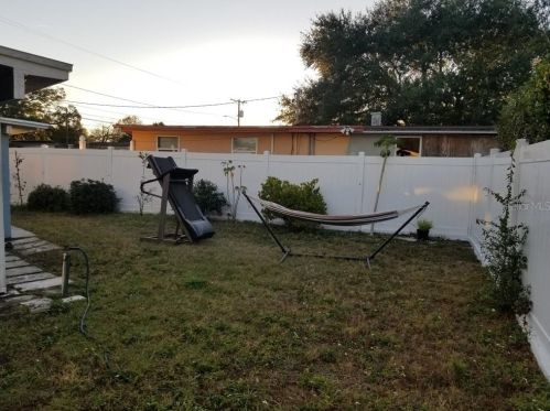 6902 Howard Ave, Tampa FL 33604-4622 exterior