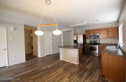 6217 31st Dr, Phoenix AZ  85041-5205 exterior