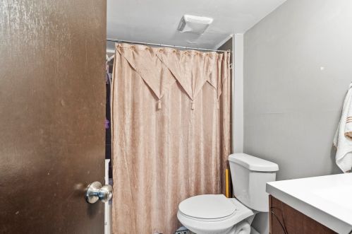 707 Taylor Ave, Pittsburgh PA 15202-2615 exterior