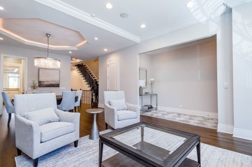 1512 Wieland St, Chicago IL 60610-1233 exterior