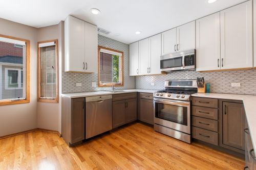 1457 Wrightwood Ave, Chicago IL 60614-1938 exterior