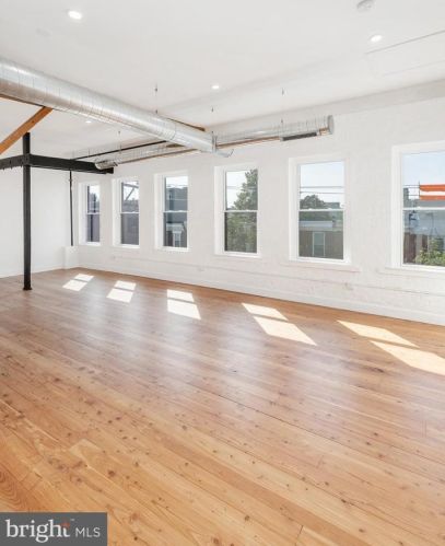 2218 Emerald St, Philadelphia PA 19134-2505 exterior