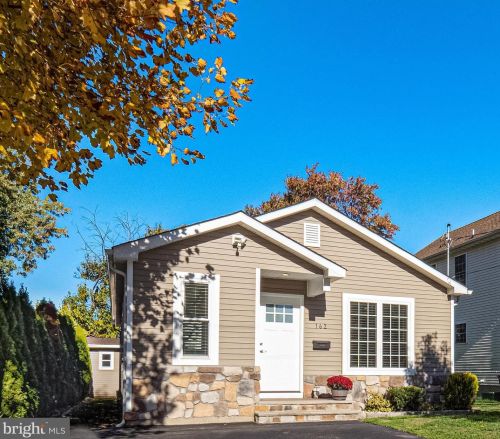 162 Clover Ave, Trenton, NJ 08638-3616