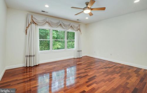 8505 Carlynn Dr, Bethesda MD 20817-4310 exterior