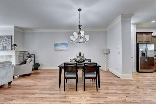 6033 City Walk Ln, Atlanta GA 30328 exterior