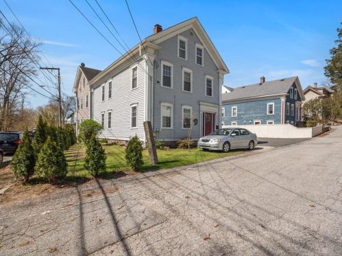 4 Lewis St, Woonsocket, RI 02895-1906