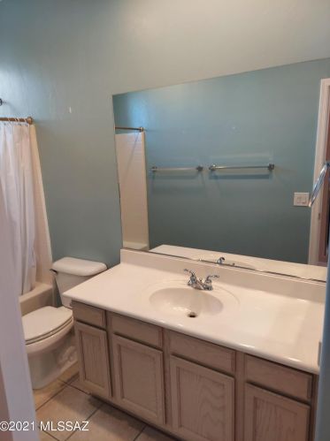 537 Aspenwood St, Green Valley AZ 85614-5976 exterior