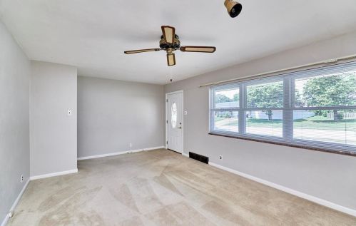 9308 Ldg Pole Ln, Saint Louis MO 63126-2158 exterior