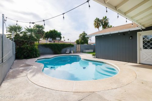 1151 Palomino Dr, Chandler AZ 85224-2117 exterior