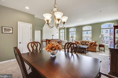 7417 Macon Dr, Glen Burnie MD 21060-8387 exterior