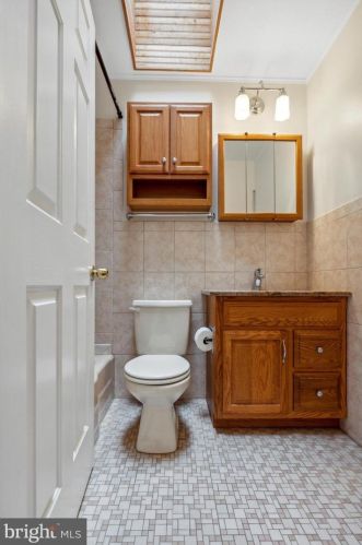 3457 Bent Rd, Huntingdon Valley PA  19006-4101 exterior