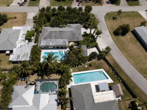 1664 Thumb Point Dr, Fort Pierce FL  34949-3529 exterior