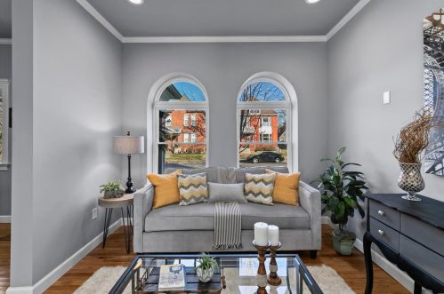 5642 Maple Ave, Saint Louis MO 63112-2722 exterior