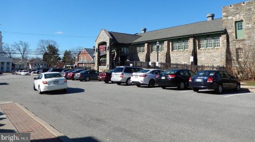 86 Old Mill Dr, Media PA 19063-6316 exterior