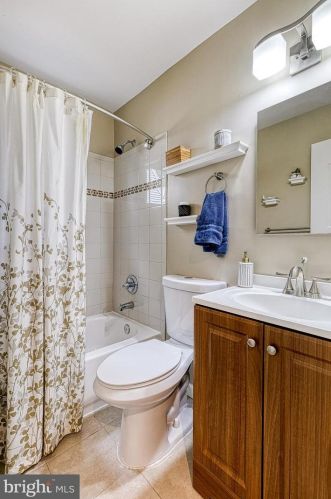 8205 Roanoke Ave, Silver Spring MD 20912-6208 exterior