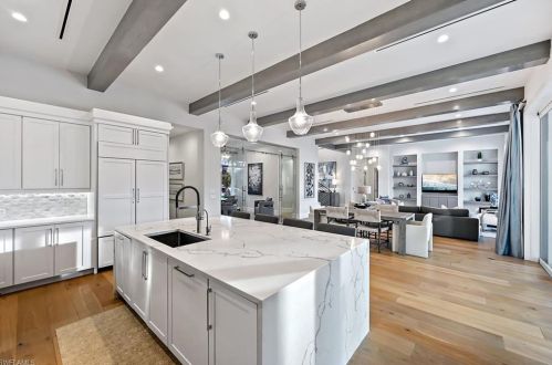 1501 Bluefin Ct, Naples FL 34102-1576 exterior