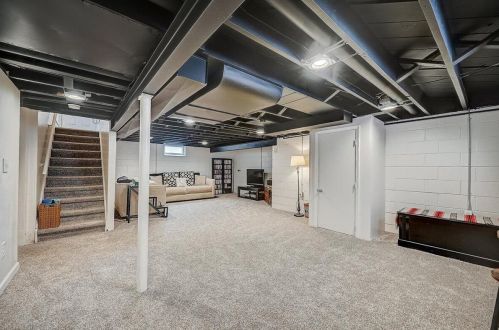 3316 Honey Creek Dr, Milwaukee WI  53219-3911 exterior