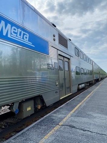 5227 Lamon Ave, Chicago IL 60630-1605 exterior