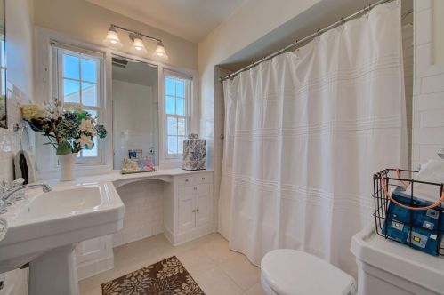 1206 Bayard Ave, Saint Paul MN 55116-1637 exterior