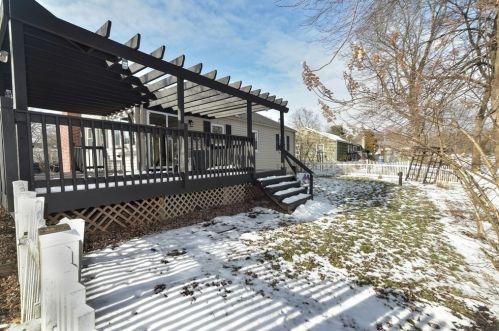 25 Circle Dr, West Springfield MA  01089-1724 exterior