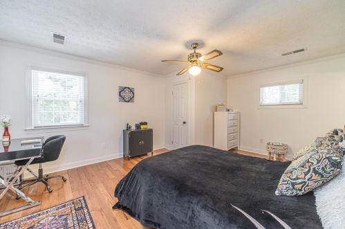 2201 Valley Creek Cir, Lithonia GA  30078-2532 exterior