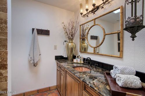 6843 18th St, Phoenix AZ  85042-5706 exterior