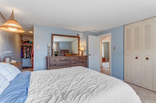 208 Darnley Dr, Moon Twp PA 15108-9753 exterior