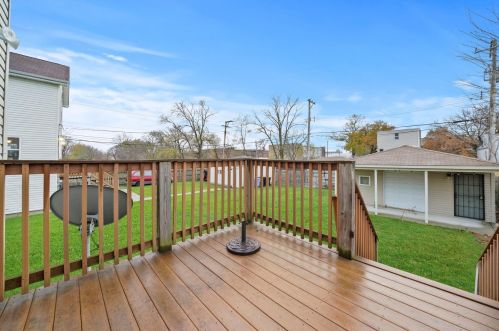 1538 Tripp Ave, Chicago IL 60652-2948 exterior