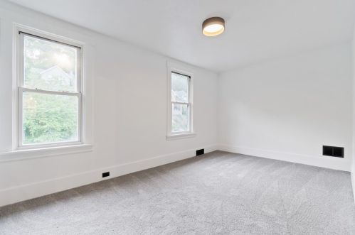 6620 Jackson St, Pittsburgh PA 15206-1764 exterior