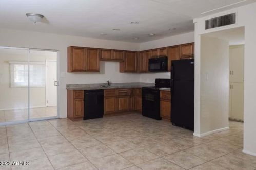 1818 37th St, Phoenix AZ  85008-3910 exterior