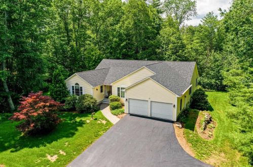 7 Jennifer Dr, Concord, NH 03301-5903