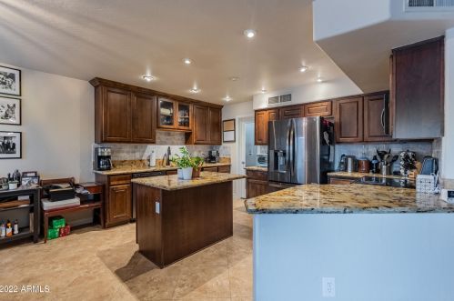 20831 10 St, Phoenix AZ 85086-0927 exterior