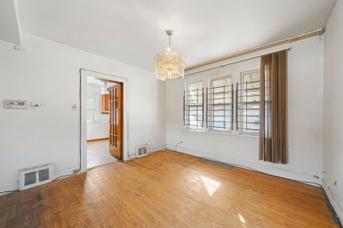 9540 Lowe Ave, Chicago IL 60628-7435 exterior