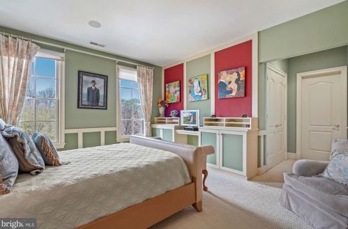 11300 Glen Rd, Rockville MD 20854-1849 exterior