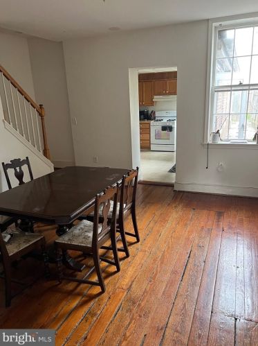 1309 Duke St, Alexandria VA  22314-3509 exterior