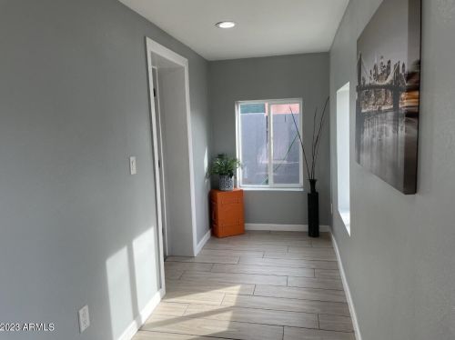 504 Alice Ave, Phoenix AZ  85020-3161 exterior