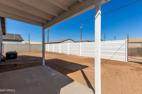 4215 19 Pl, Phoenix AZ 85040-1407 exterior