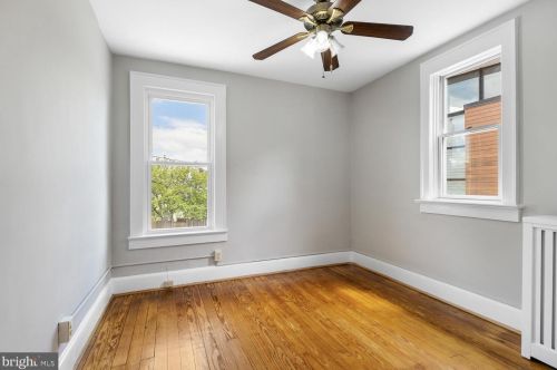 123 Peyton St, Alexandria VA 22314-2723 exterior