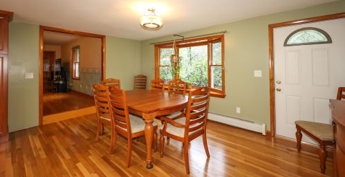 494 Mtn Rd, Concord NH 03301-6902 exterior