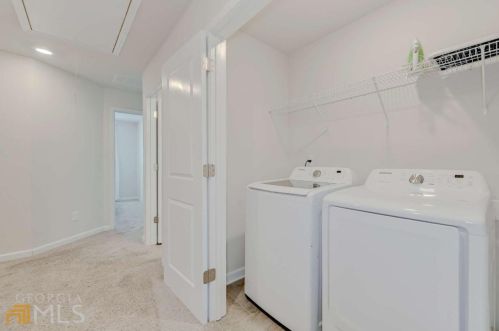 4933 Lower Elm St, Atlanta GA 30349-1677 exterior