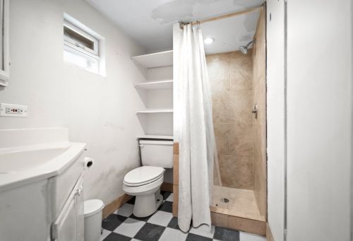 2201 72 Ct, Chicago IL 60707-4203 exterior