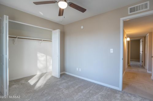 7930 Oldfather Dr, Tucson AZ 85741-1623 exterior