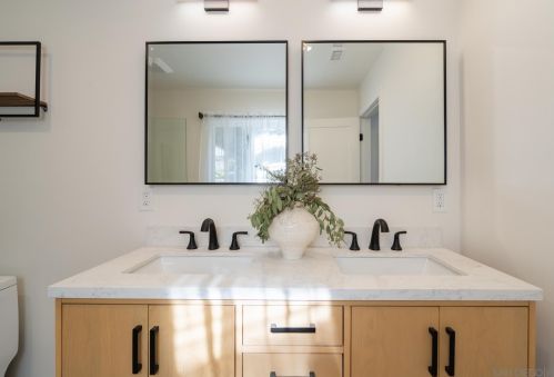 14291 Prospect Ave, Tustin CA  92780-2316 exterior