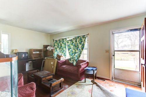 1487 Mercer Ave, Atlanta GA 30337-1515 exterior