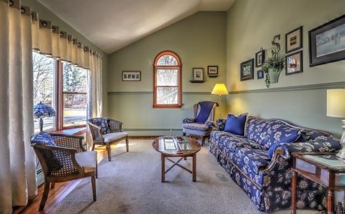 76 Boylston St, Milford CT 06461-2305 exterior