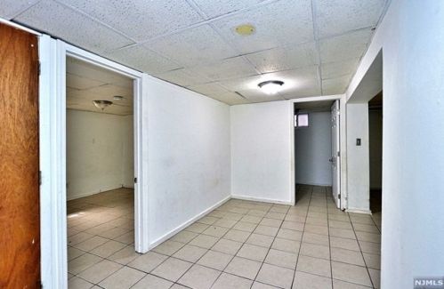 206 Brookside Ave, Irvington NJ 07111-3302 exterior