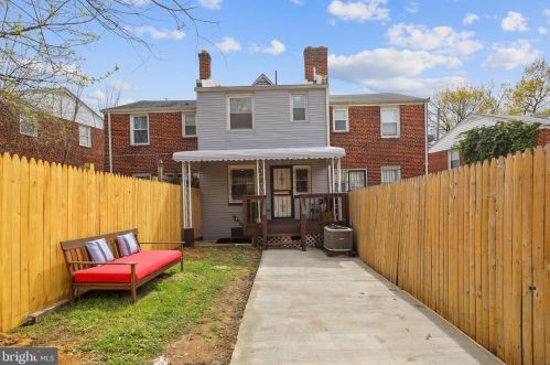 3437 24th St, Washington, DC 20020-1901